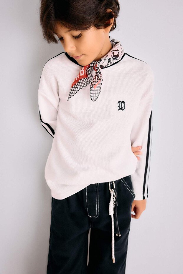 Oversize Wide Fit Crew Neck Appliqué Waffle Long Sleeve T-Shirt Boys G1807A825Au