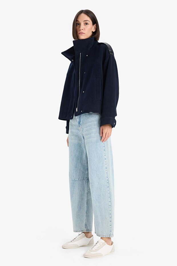 معطف قصير بأزرار كاشي ذو قصة عادية E8661AX25AU - 2