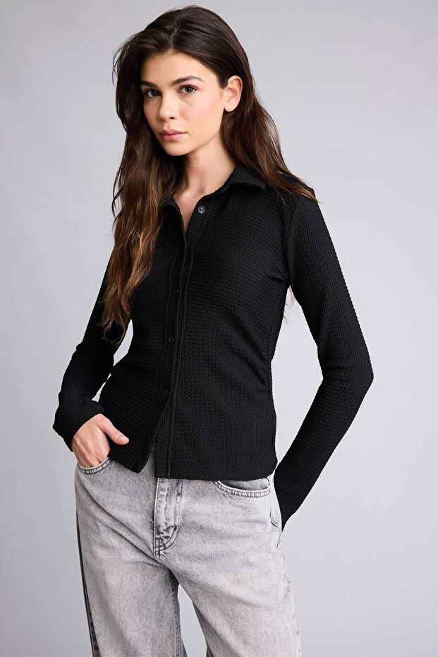 Fitted Wrinkled Textured Long Sleeve Shirt F9284Ax25Au