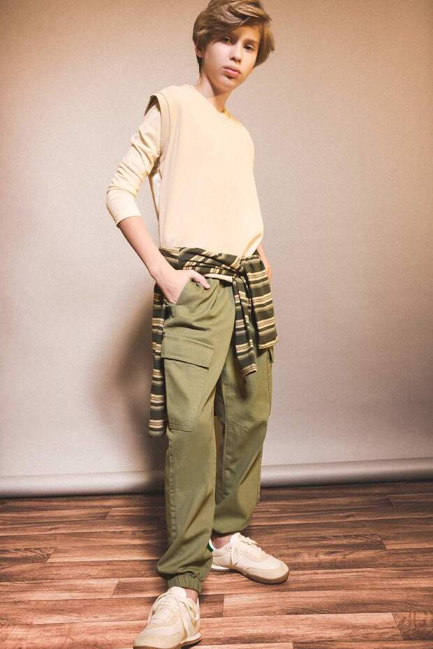 Jogger Fit Gabardine Trousers F1970A825Au