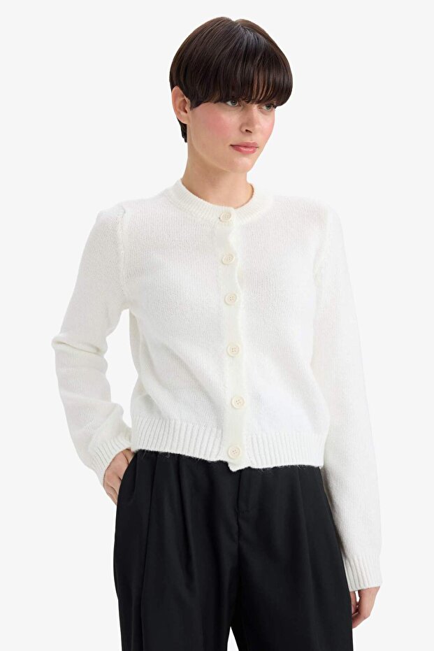 Basic Buttoned Soft Touch Strickjacke aus weichem Strick E3654AX25WN - 4