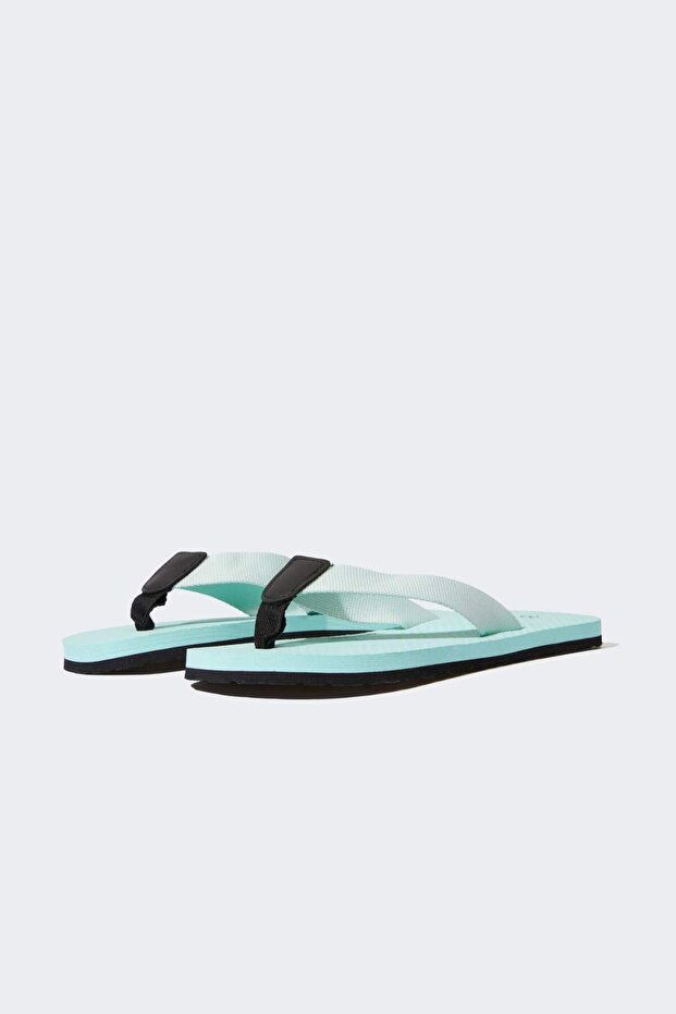 Women's Flat Sole Flip Flops F7558Ax25Hs