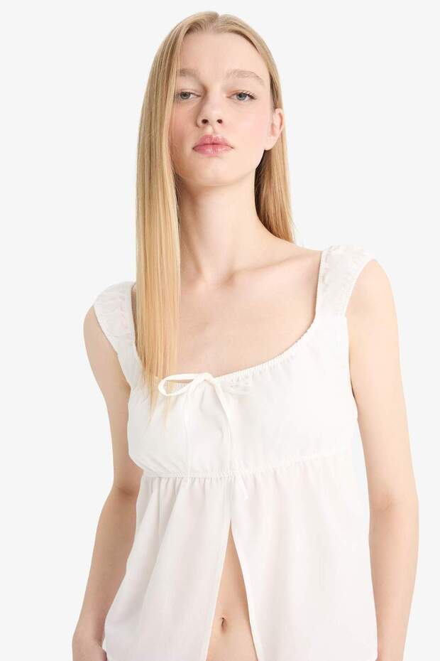 Fitted U Neck Slit Poplin Thick Strap Blouse F2321Ax25Sm