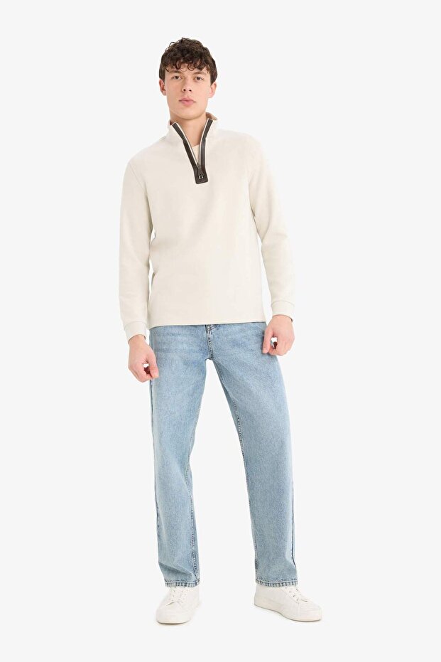 سويت شيرت أساسي بياقة واقفة ونصف سحاب D7226AX25SP - 2