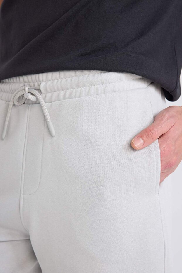 Regular Fit Düz Paça Beli Bağcıklı Cepli Basic Düz Şort B8672AX25SP - 5