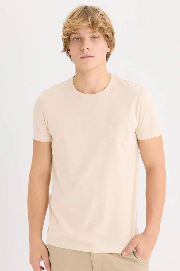 100% Cotton Slim Fit Slim Fit Crew Neck Printed Short Sleeve T-Shirt D5567Ax25Sp