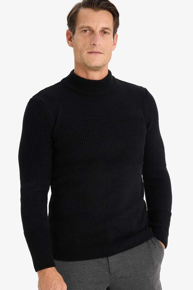 Standard Fit Half Turtleneck Knitwear Sweater E6991Ax24Wn