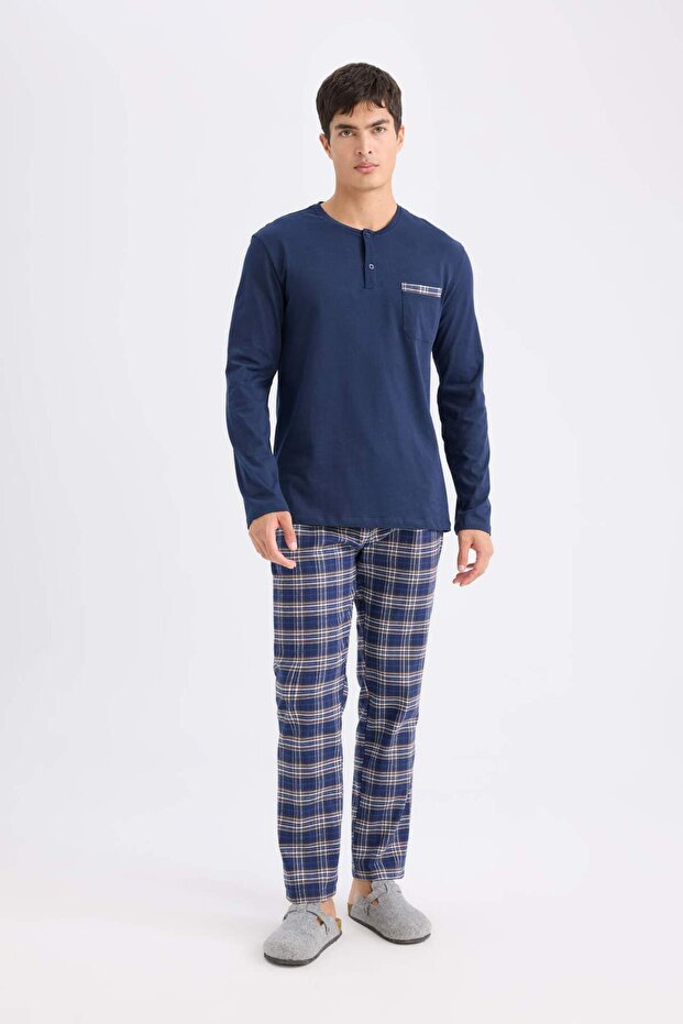 Pajama Set Regular Fit Long Sleeve Top Checked Long Bottom (25 Wn)
