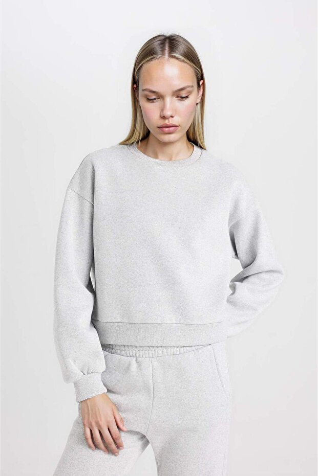 طقم بدلة رياضية من الصوف السميك الأساسي بقصة عادية D8022axns - 5