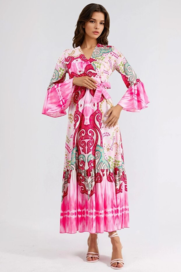 فستان ماكسي مزين بكشكشة وياقة على شكل حرف V من MSN منقوش - 2