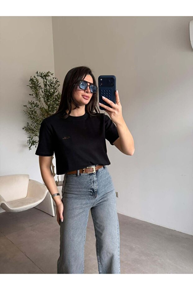 Black Text Basic T-Shirt - 2