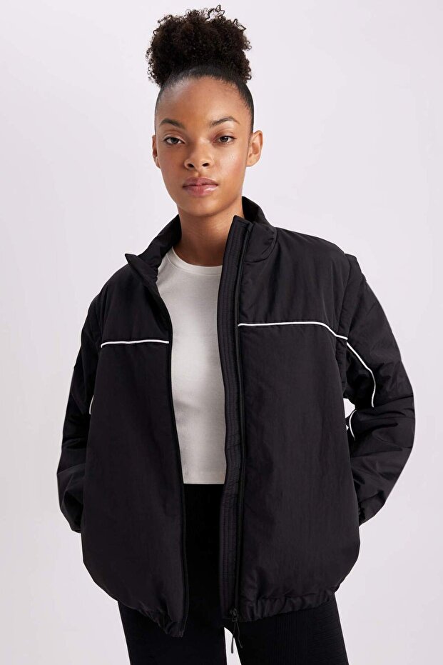 Light Thin Coat with Stand Collar and Detachable Sleeve Detail - Pocketed and Lined B2419Ax24Sp