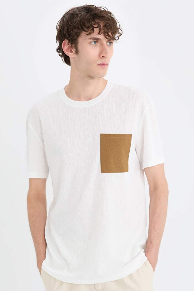 Regular Fit Crew Neck Pocket Short Sleeve T-Shirt B6535Ax24Sp