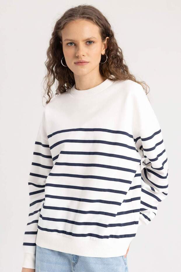 Relax Fit Crew Neck Striped Slim Sweatshirt A9255Ax24Sp