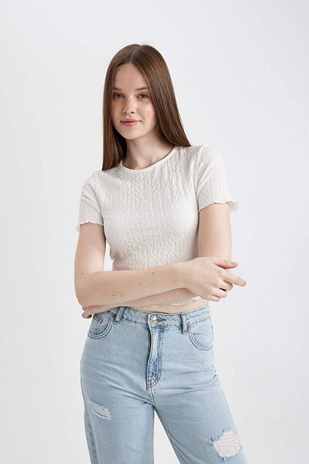 Fitted Crew Neck Wrinkled Short Sleeve T-Shirt A6179Ax23Sm