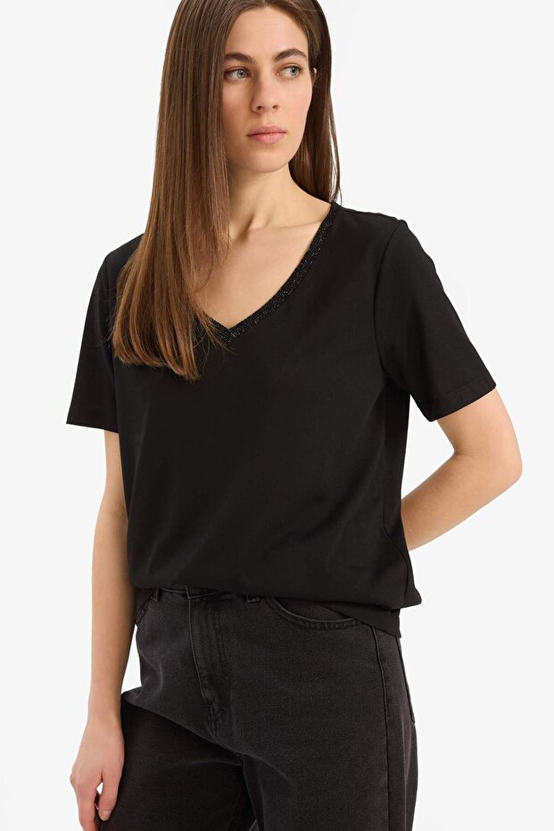 Regular Fit V Yaka Basic Kısa Kollu Tişört K5057AZ22SM - 1