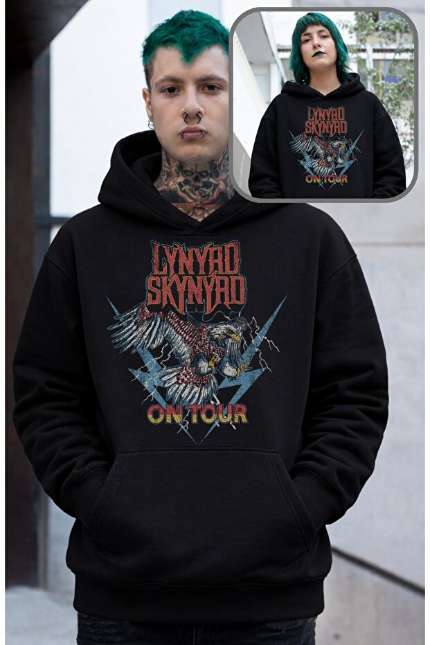 Unisex Lynyrd Skynyrd on Tour Printed Hooded Sweatshirt, Oversized Rock Band Themed Hoodie