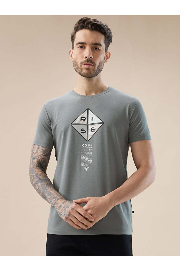 Applique Typography Print Regular Fit Grey T-Shirt