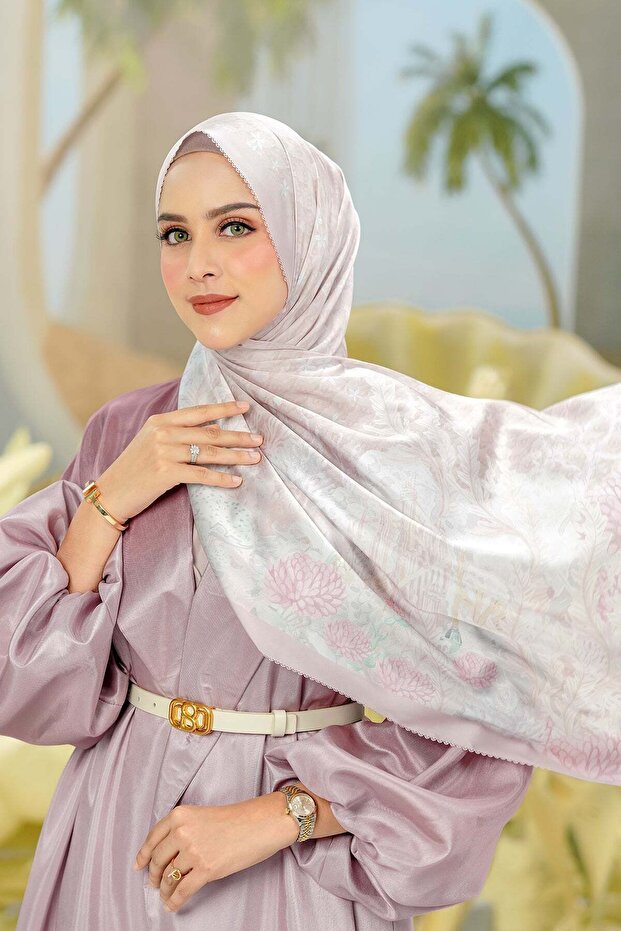 Little Mermaid 2.0 Satin Shawl - Jellyfish