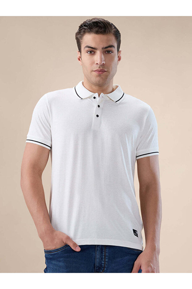 White Tipping Collar Regular Fit Polo T-shirt