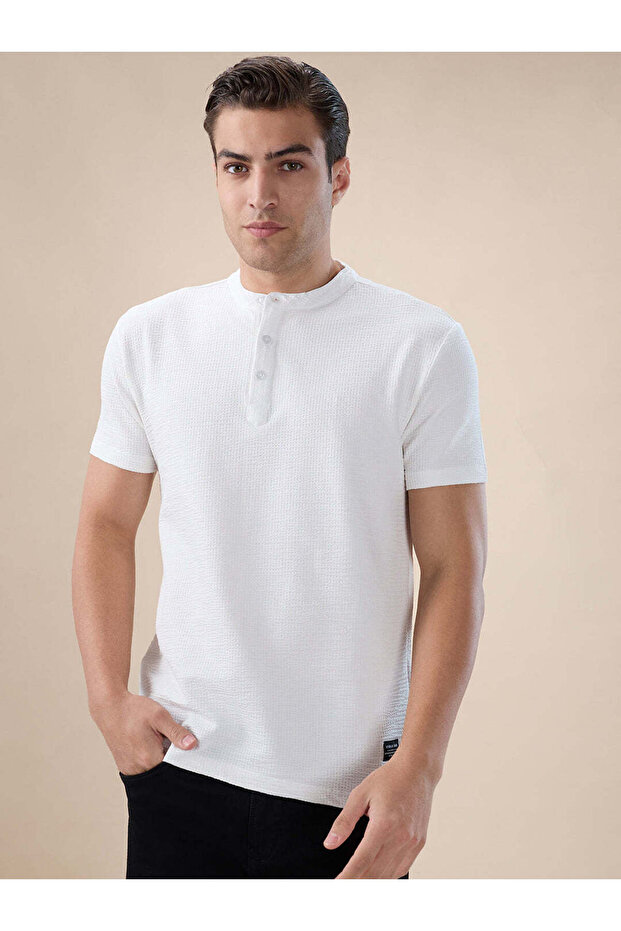 Textured Henley Neck Regular Fit White T-shirt
