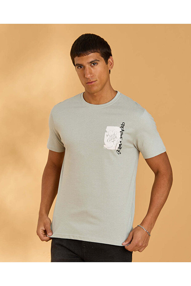 Men Green Basic Graphic T Shirt