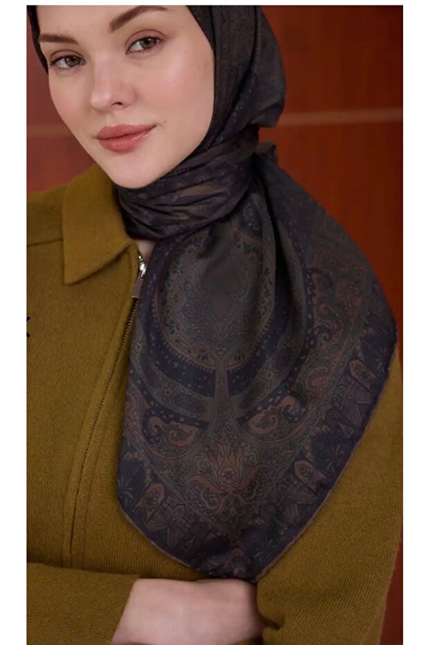 وشاح ناعم من وينتر بلوم