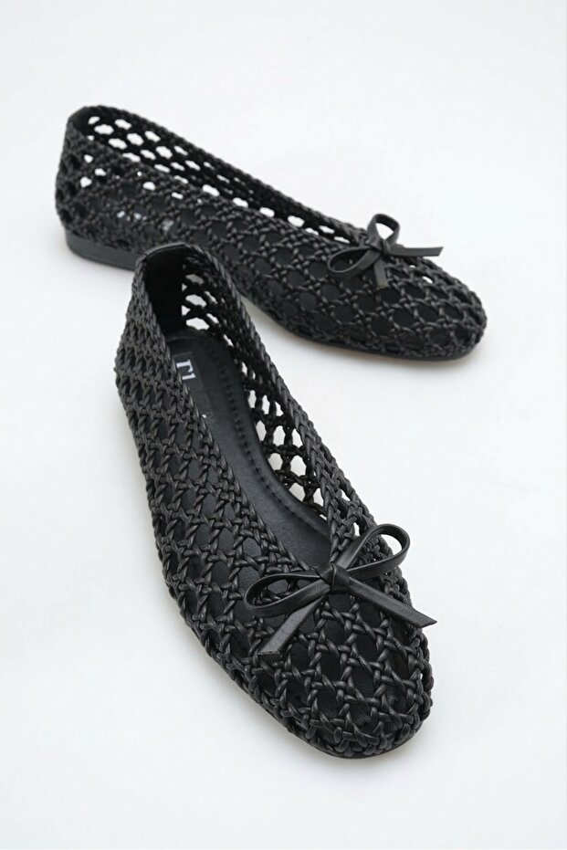 Women's Black Knitted Ballet Flats - Bow-Tie Straw Look Comfortable Summer Vacation and Beach Shoes
