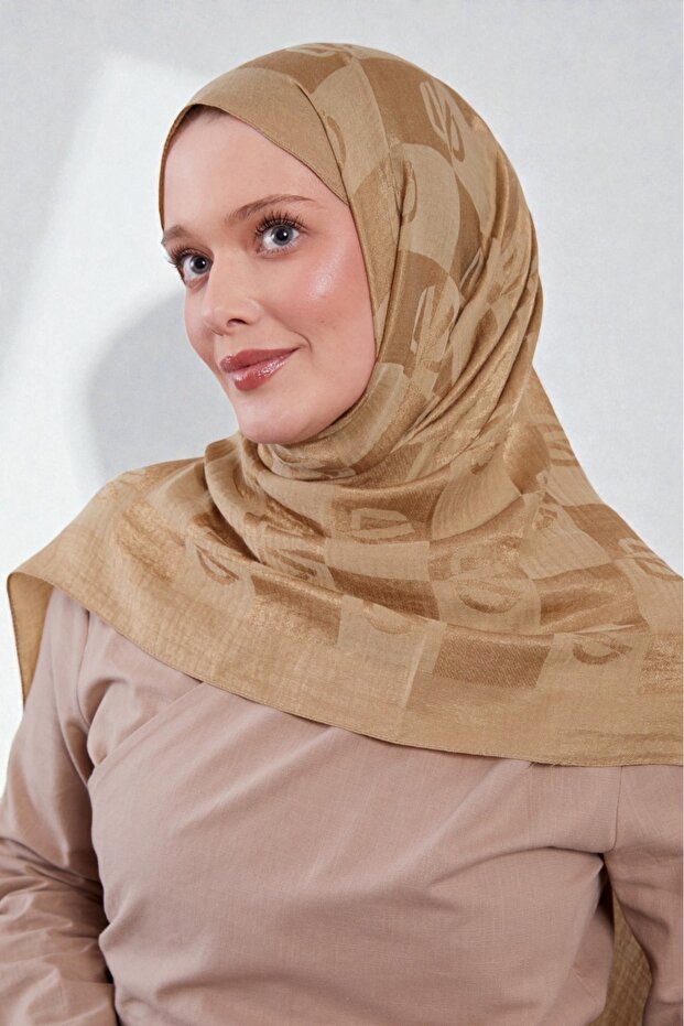 Lvd Printed Naia Jacquard Shawl