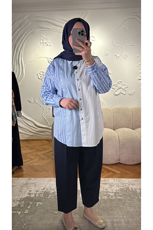 قميص بنمط خطوط مختلطة باللون الأزرق