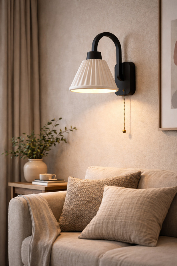 Modern Wall Sconce Black Look with Chain Switch E27 Compatible Minimal Design - Electric