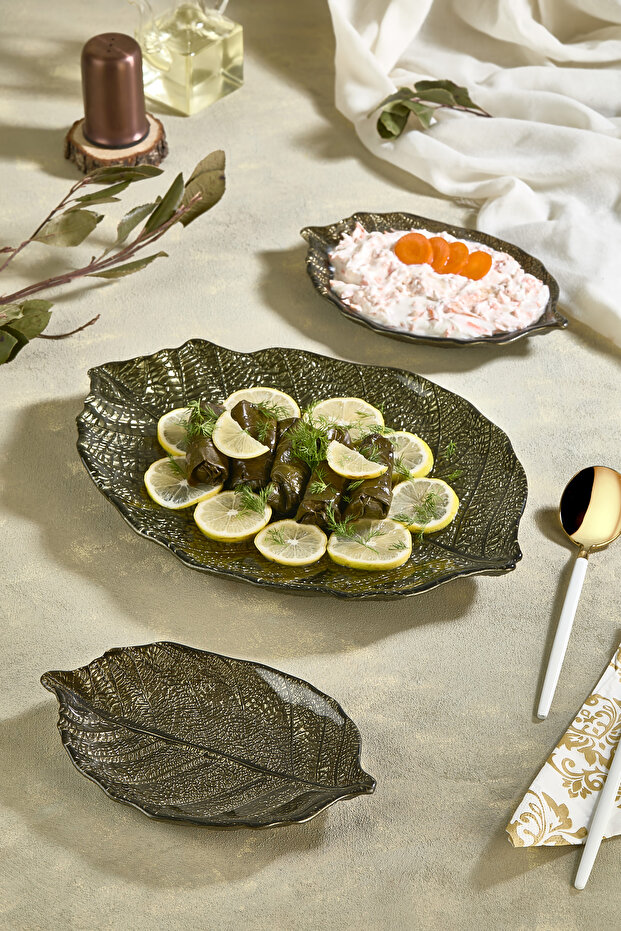 Liva Set of 3 Leaf-Shaped Glass Serving Presentation Plates - Appetizer & Decorative Presentation Plates - 3 Pieces