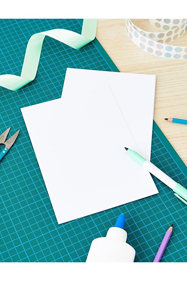 A5 300 gsm Card - White (Pack of 100 Sheets)