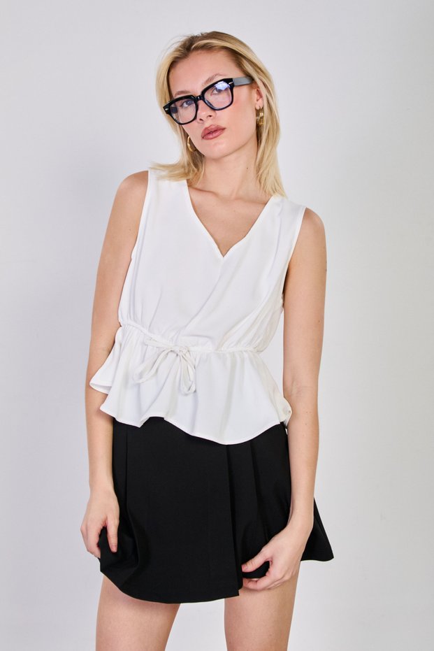 Women's elastic waist v-neck sleeveless blouse - ecru