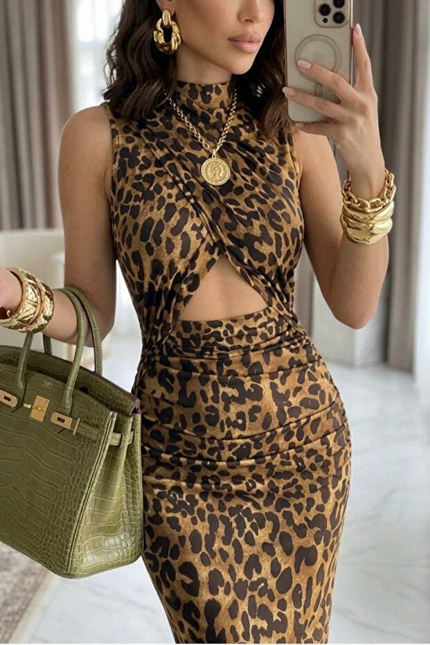 Sıfır Kollu Pencere Dekolteli Leopar Basic Midi Elbise - 3