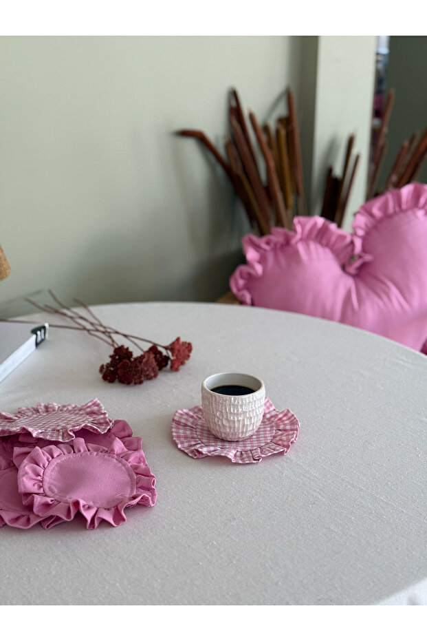 Candy Linen Ruffled Coaster Pink Checked