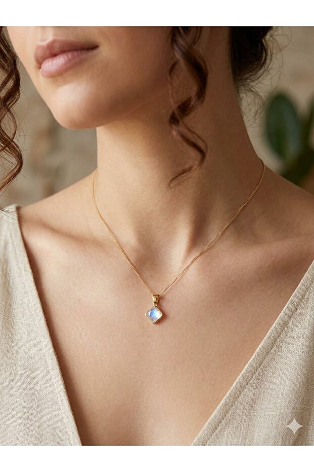 3S Quartz Look Gold Steel Necklace