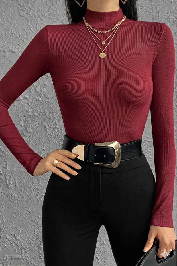 Women's Corded Fabric Look Slim Fit Body-Fitting Half Fishneck Collar
