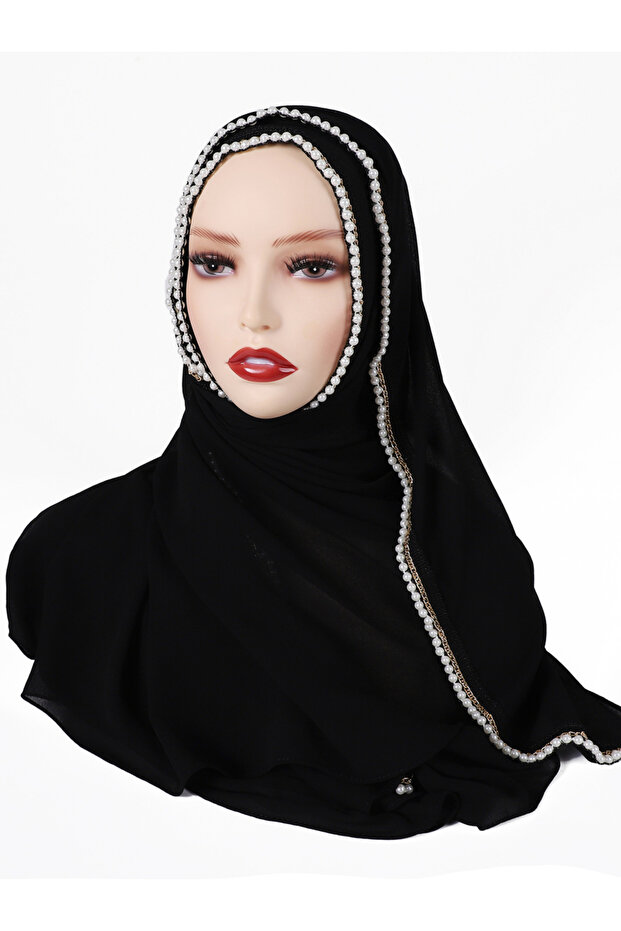 حجاب أسود مرصّع بالخرز بالخرز
