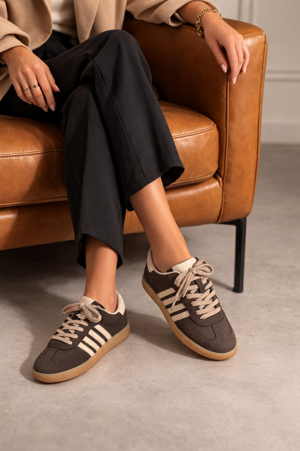 Women's Model Brown Sneaker Sports Shoes Lace-Up Daily Casual Retro