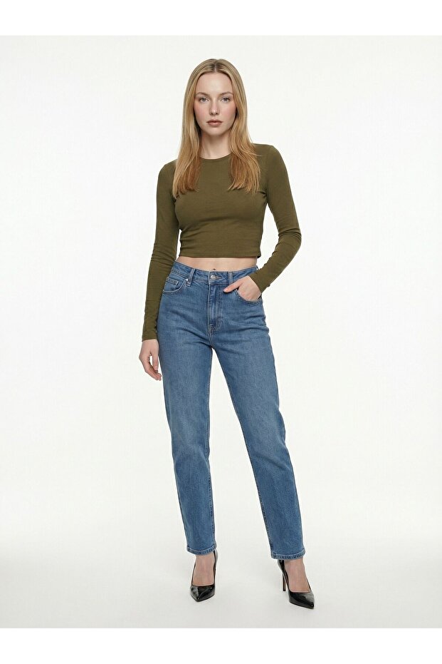 تيشيرت نسائي Slim بقصة قصيرة Fit U.kol
