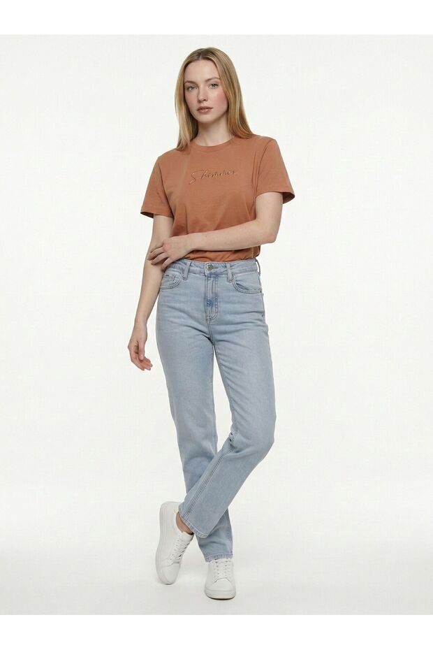 Comfort Straight Regular Fit Women's Trousers