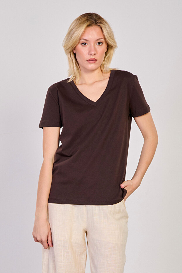 Women's V-Neck Basic T-Shirt - Bitter Brown