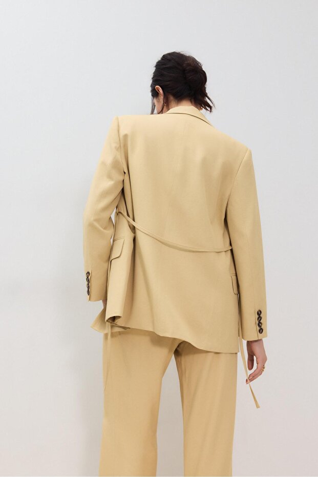 Kemerli blazer ceket - 5