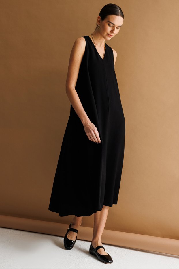 Women's V-Neck Strappy Long Linen Look Dress Black