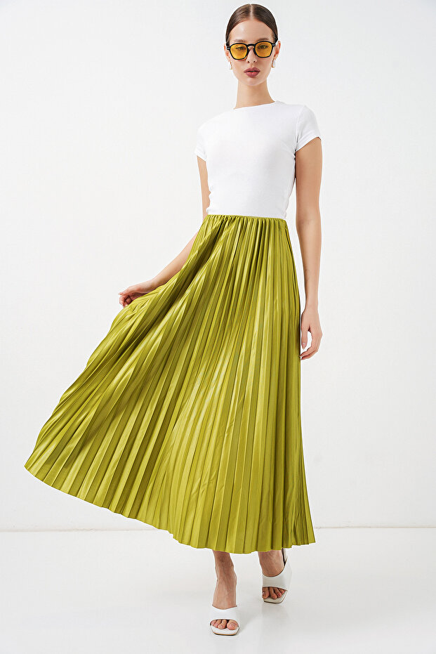 8009 Leather-Look Pleated Skirt - Fat Green