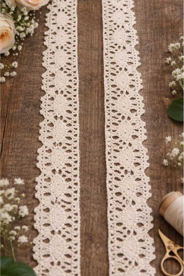 Cream Color Narrow Kopanaki Cotton Lace
