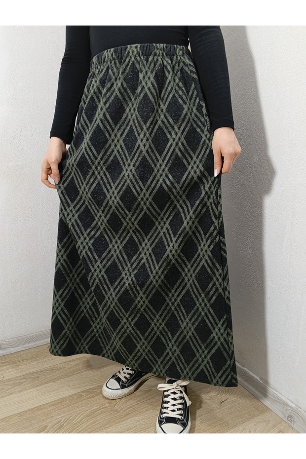 Winter Elastic Waist Patterned Combed Fabric Maxi Length Mother Skirt, Prayer Skirt