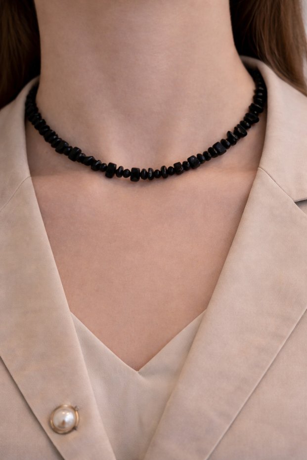 Natural Onyx Broken Stone Necklace – Black Onyx Energy Stone Elegant Women's Necklace