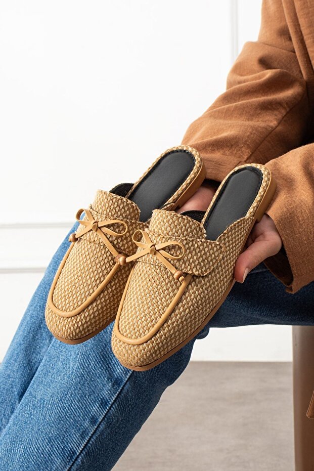 Piera Checkered Mink Bow with Wooden Bead Detail, Closed Front Slipper